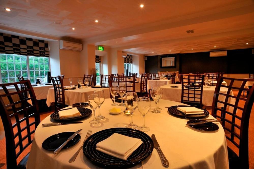 The Yeovil Court Hotel Restoran fotoğraf